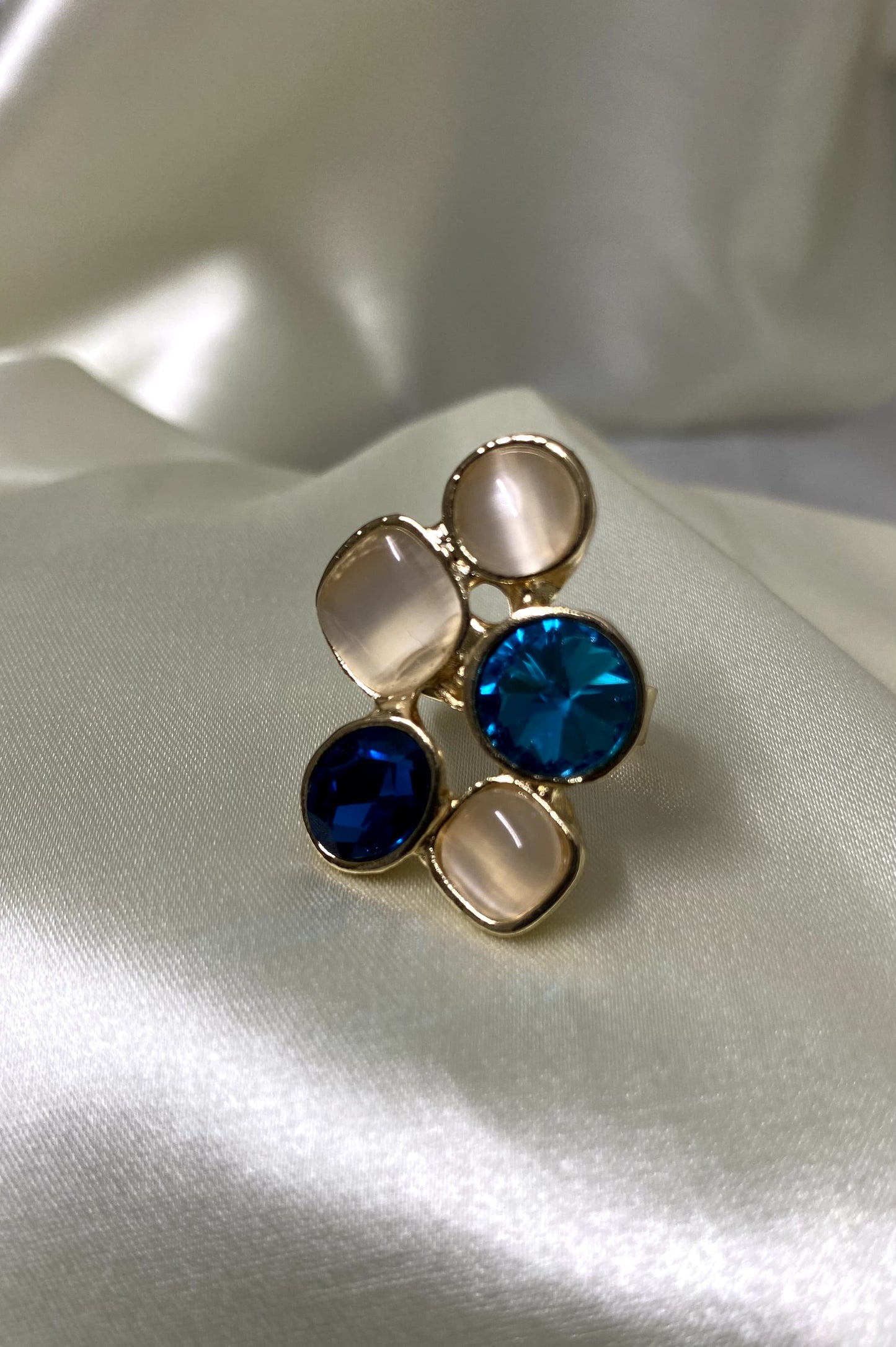 Lily (Adjustable Finger Ring)