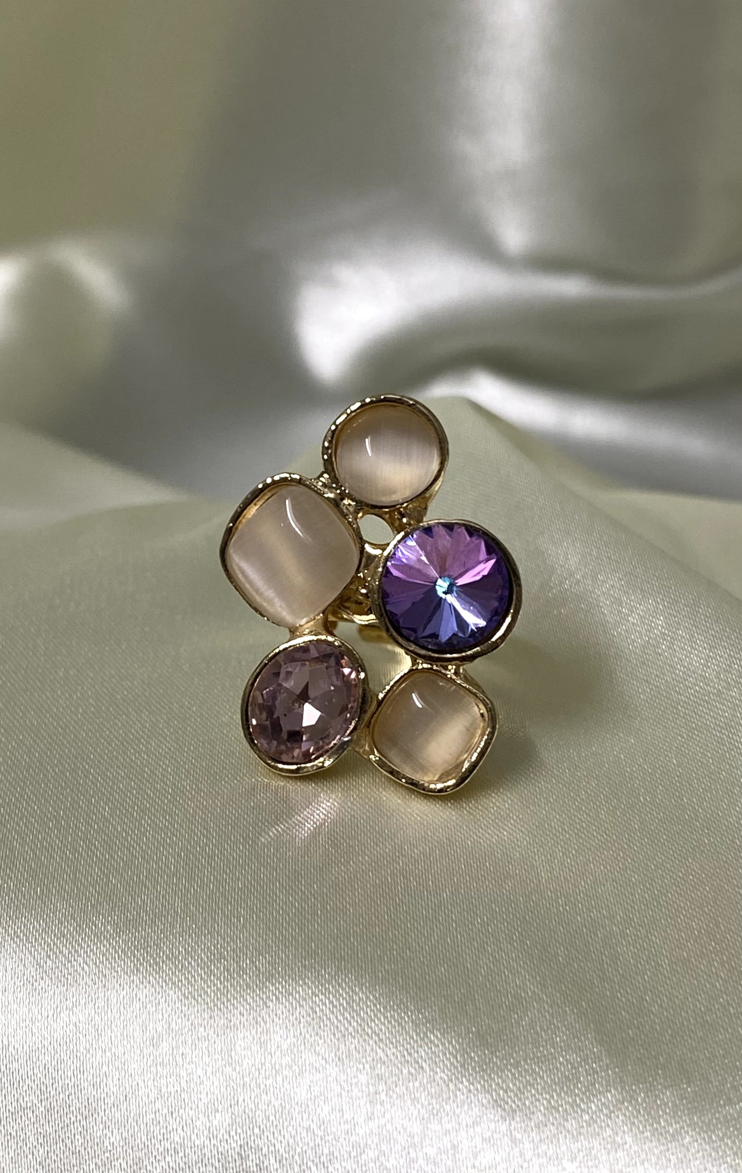 Lily (Adjustable Finger Ring)