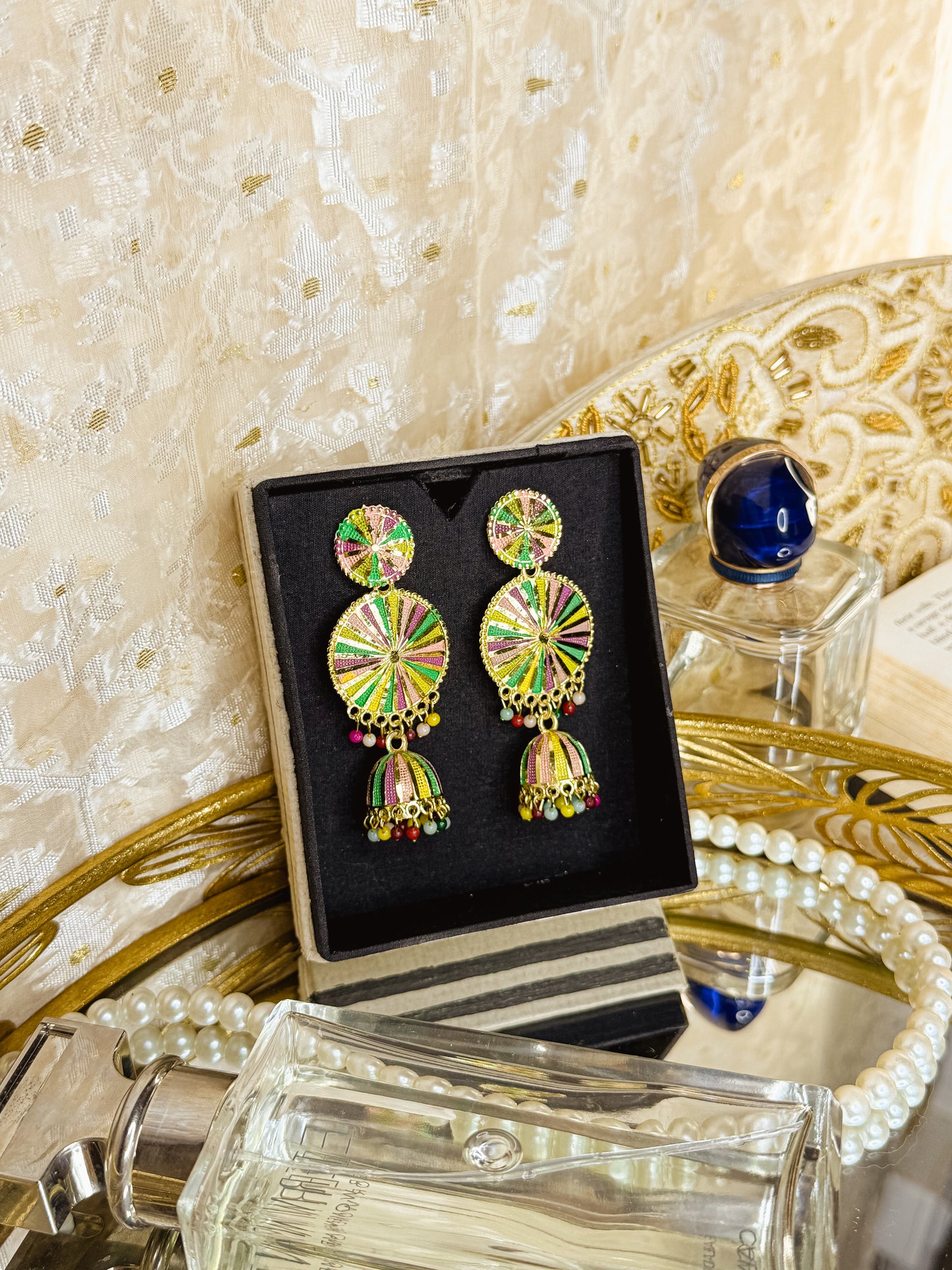 Aamira - Gold Polished Jhumka