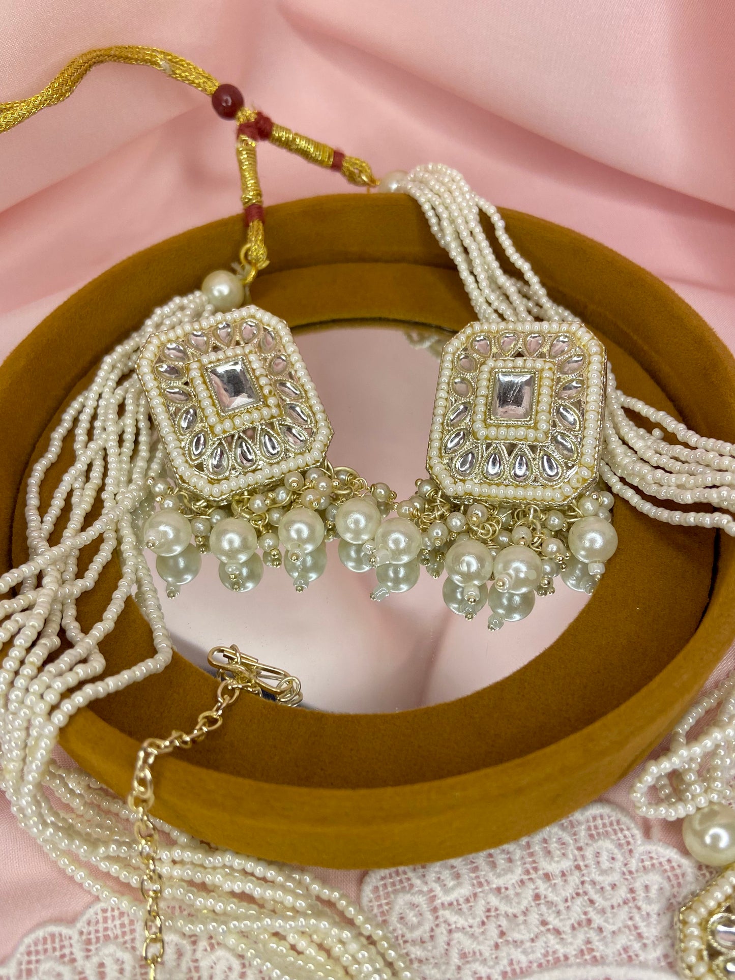 Sreyasha Kundan Set (Square)