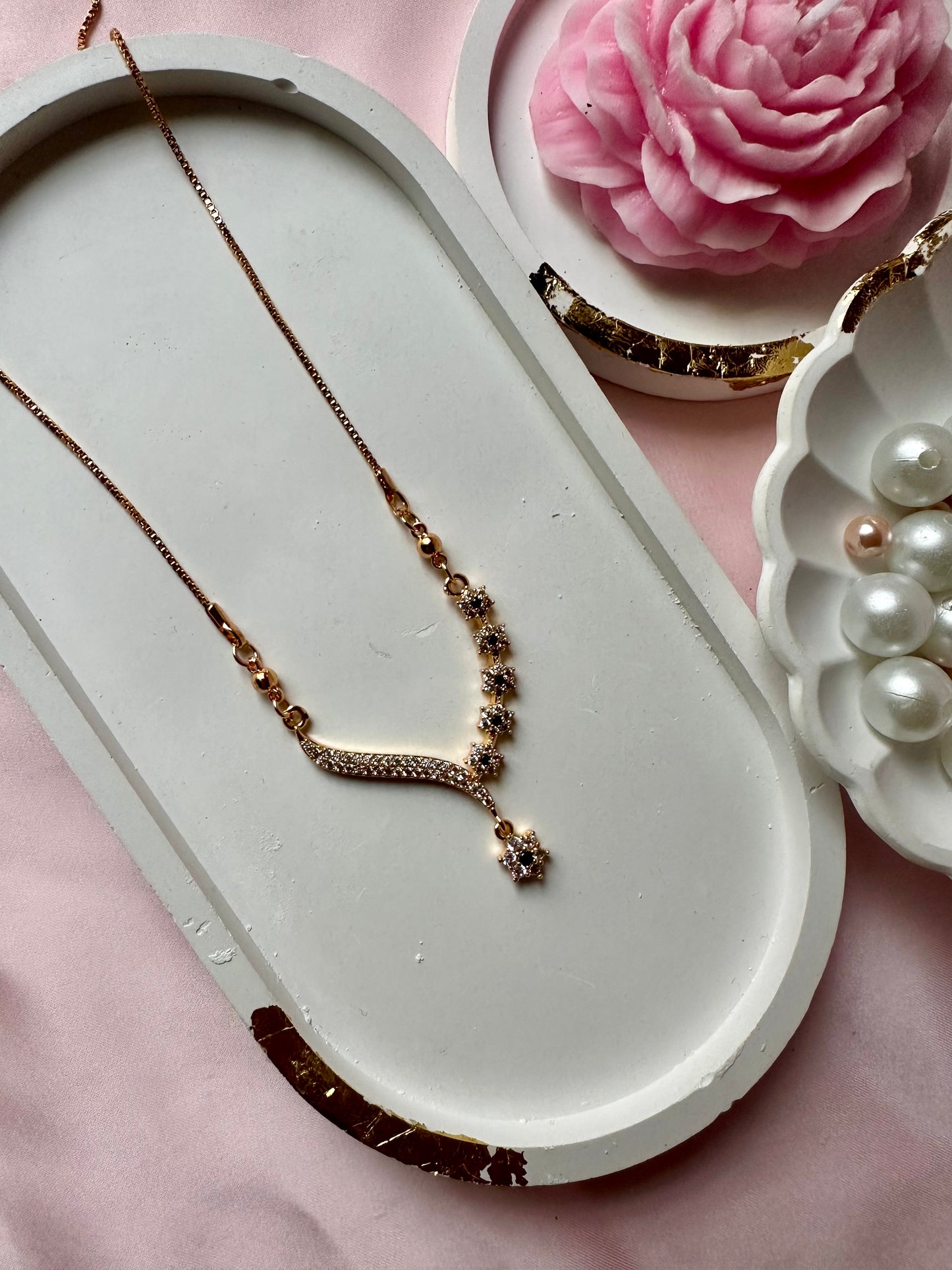 Adheera -Regular wear chain