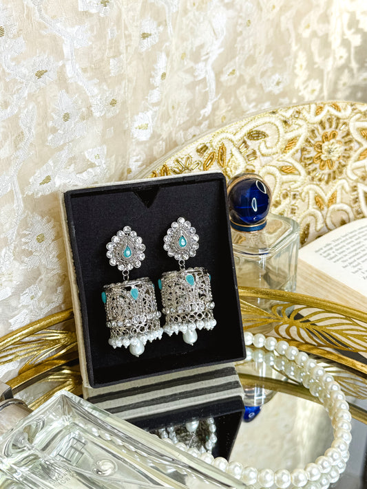 Avishar-High Quality Silver Jhumka