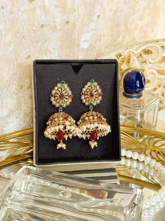 Aabira- Gold Polished Jhumka