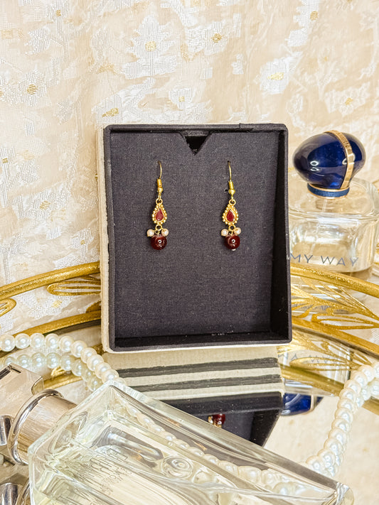 Aashirya- Gold Polished Jhumka
