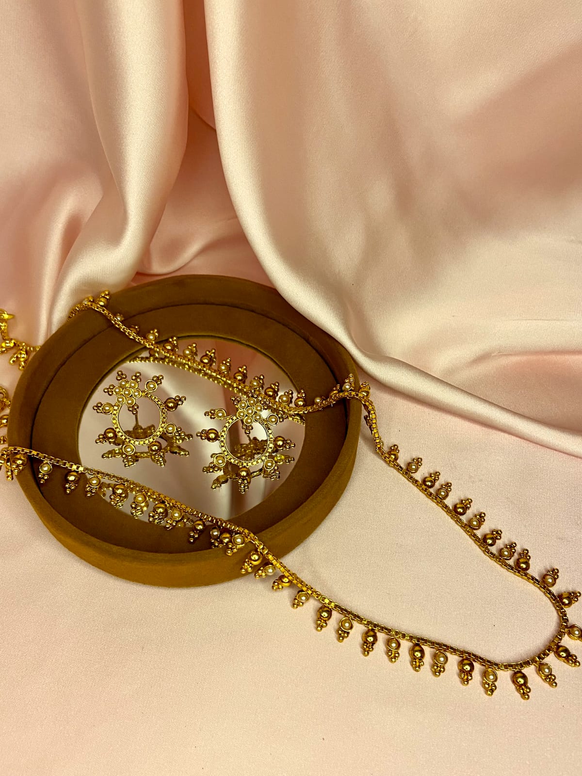 Mishma (Gold Polished Pearl Mala Set)