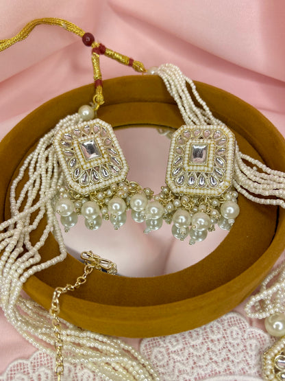 Sreyasha Kundan Set (Square)