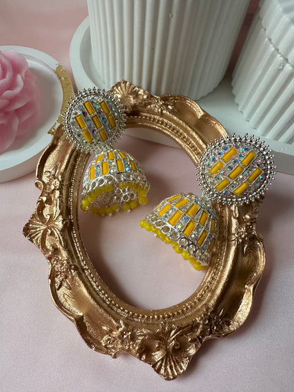Madhoobi (Light Weight Jhumka)